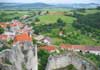 Hrad Rábí - výhled z hradu do okolí a část městečka Hrad Rábí - výhled z hradu do okolí a část městečka