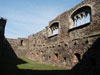 Chebský hrad - celkový pohled do prostoru interiéru hradního paláce