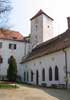 Hrad Bítov - hranolová věž s průjezdem vstupu do hradu
