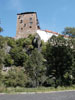 Hrad Bečov nad Teplou - západní průčelí obytného donjonu původního hradu Hrad Bečov nad Teplou - západní průčelí obytného donjonu původního hradu