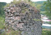 Hrad Šarfenštejn - zbytky zdiva v jádru Hrad Šarfenštejn - zbytky zdiva v jádru