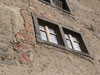 Tvrz Malešov - detail okenního ostění sdruženého okna tvrze